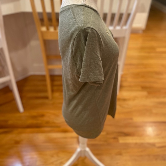 💜 5 for $25 or 3 for $18 Old Navy guacamole tee - Picture 4 of 7